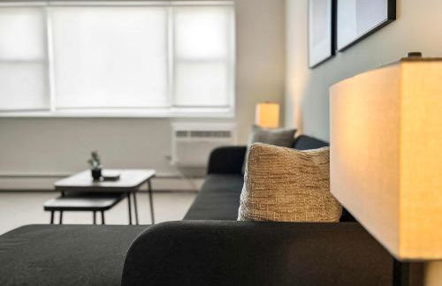 Chic City Retreat 1BR Unit - Church A2 - Foto 26