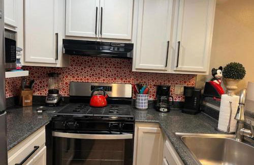 MagicwayVillas Mick's ClockHouse Pool & Spa - Walk to Disneyland - Foto 29