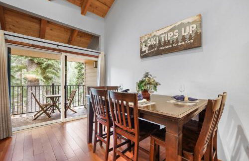 Alpine Escape: Tahoe Oasis Steps from Lake - Foto 10