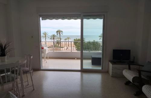 El Cisne frente al mar- Piscina y Wifi - Foto 9