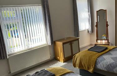 4-6 Guests in centre location with stunning views - Photo 7