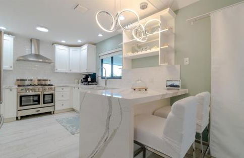 Villa Franchella - Waterfront Luxury Home, Pool, 45 Dock - Foto 11