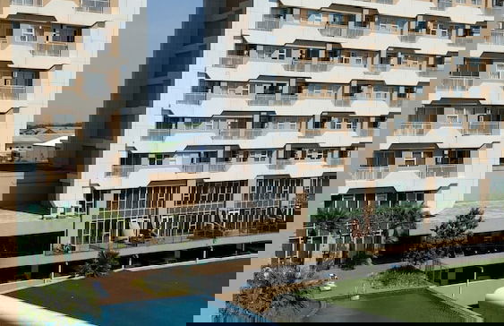 Quiet 3BRs pool and lake view - Photo 17