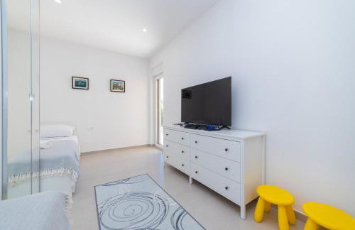 Familiy Villa Navis with heated pool - Photo 55