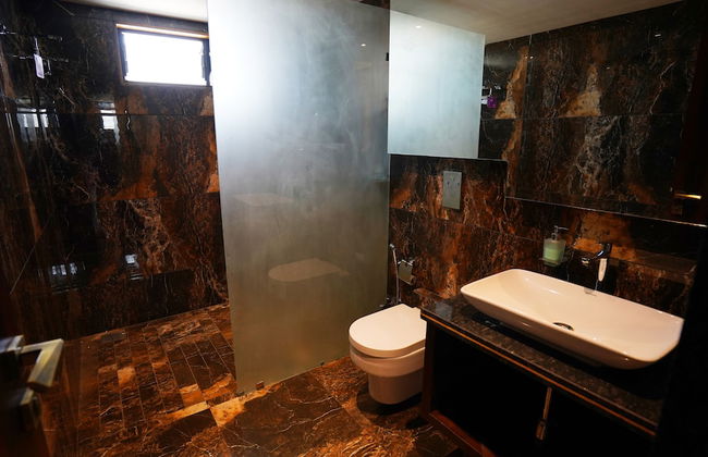 Casino Villa by Shiloh Stays - Photo 8