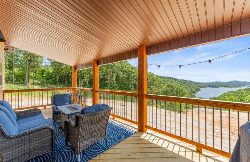 High Cliff Cabin + Private Hot tub at Table Rock Lake - Foto 21