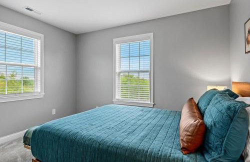 Spacious Home 4BR Fire Pit, Patio Hot Tub - Foto 45