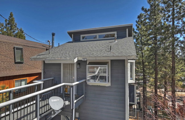 Mountain Palette by Avantstay Hot Tub, Game Room, Deck, Sweeping Views! - Photo 75