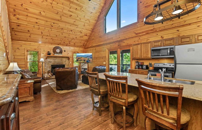 Rustic 3br Cabin Near Lake w/ Hot Tub! - Foto 9