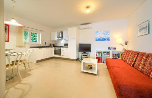 Apartments Six - Photo 99