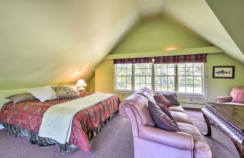 Lovely Brookfield Home with Private Deck and Views - Foto 26