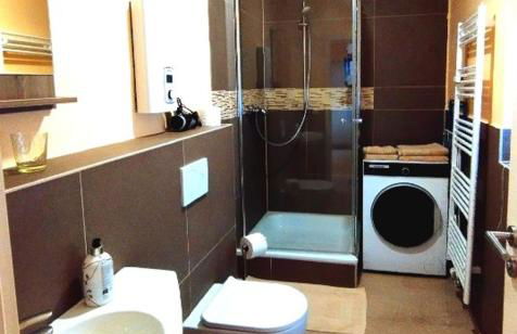 RIVER VIEW NEAR FRANKFURT - 3 ROOMS-4 BEDS & 1 SOFA BED -AIR CONDITION- Private PARKING - Foto 10