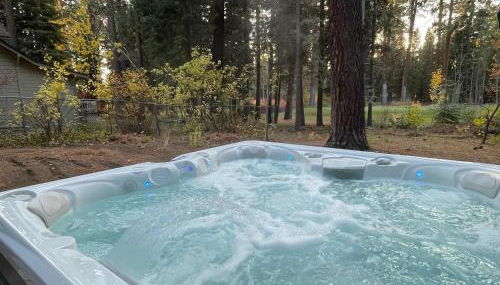 3BD with Hot Tub Two Minutes from King Beach - Foto 2