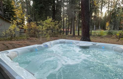 3BD with Hot Tub Two Minutes from King Beach - Foto 2
