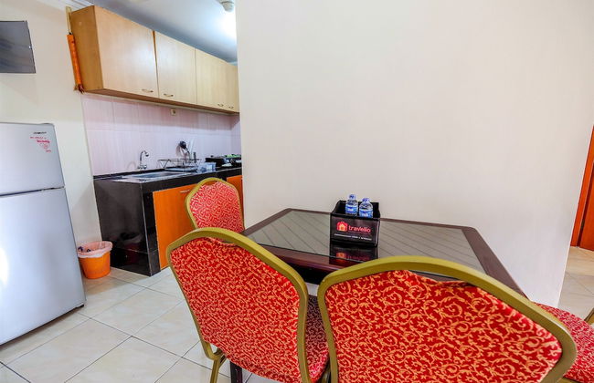 2 Bedrooms at Grand Palace Kemayoran Apartment by Travelio - Foto 12