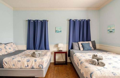 Central 2BR 2BA Easy Beach Access Sleeps 10 - Foto 22