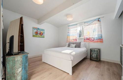 Middlebury Heights with Pool - Foto 23