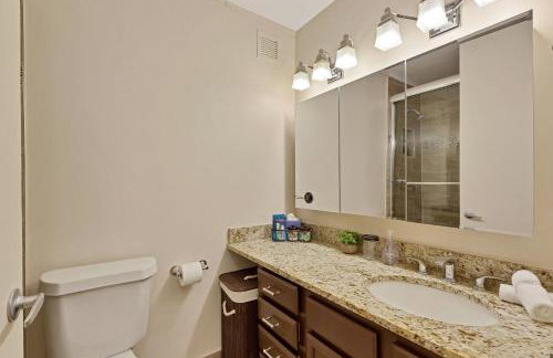 2bd River North Condo with Million Dollar Views! condo - Photo 16