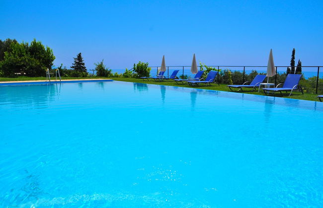 Large Apartment by the Pool - Pelekas Beach, Corfu - Foto 1