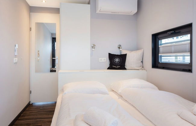 Unique Houseboat on and Around the Sneekermeer - Foto 3