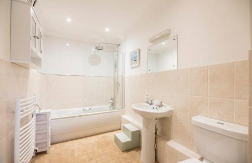 The Meadows Dairy, Bawdsey - Photo 28