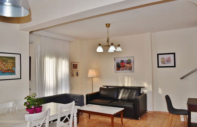 Kripis House - Photo 1