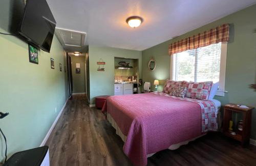 Elk Meadow Cabins 19B Johnny Redwood - Single Room - Photo 7