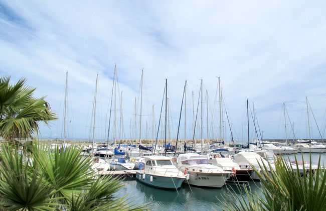 3 bedroom Apartment in San Bartolomeo al Mare - Photo 30