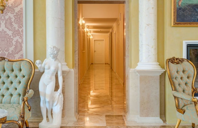 Venera & Anastasia Palace Apartments - Photo 45