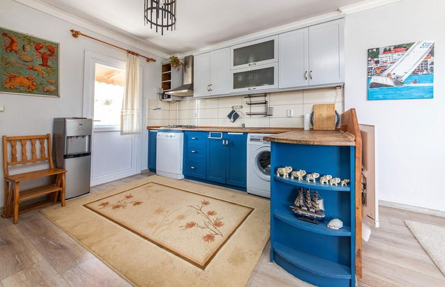 Sea View Cozy House With BBQ and Garden in Bodrum - Photo 12