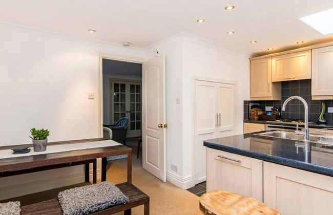 Beautiful 2-bed Flat Notting Hill - Photo 14