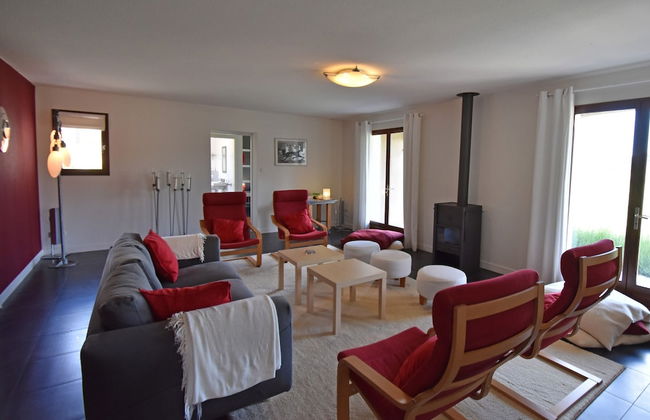 Villa With Heated Pool, Jacuzzi, Sports Field and Stunning Views - Photo 33