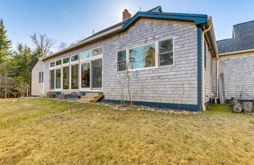 Chic Addison Home with Fire Pit on 8 Private Acres! - Photo 24