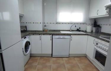 Casa Lilia con piscina y garaje - Foto 12