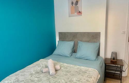 T3 prés de la gare et centre Lorient Parking - Foto 4