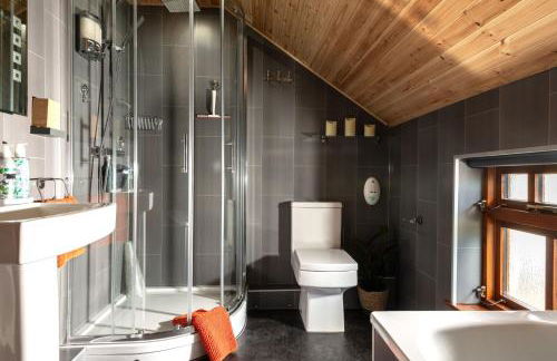 The Coach House - Photo 16