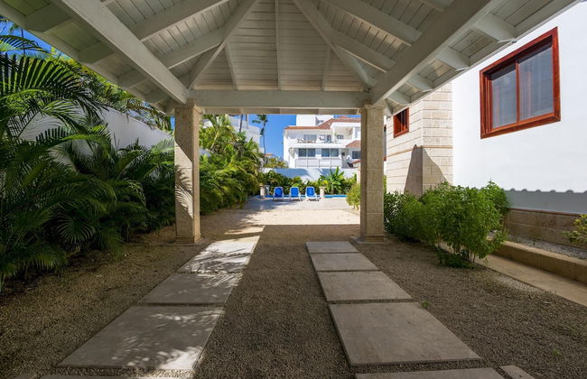 Beachfront 7BR Villa With Pool Maid Los Corales - Foto 42