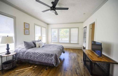 Charming Retreat 5 Min to Tims Ford Lake Sleeps 8 - Foto 3