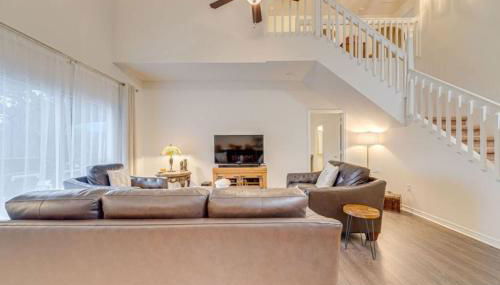 Beautiful Lake View Pool House Brand new Hot Tub - Foto 2