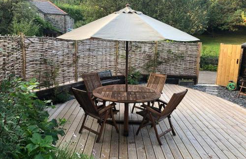 Riverside Retreat - Photo 24