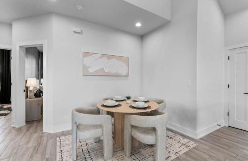 Mega Sized Luxury - Up to 24 Ppl - Downtown Access - Foto 28