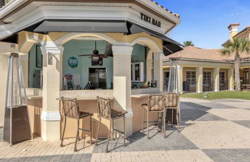 Family-Friendly 3-Bedroom Condo for 6 and 5 min to Disney - Photo 24