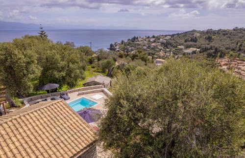 Entire Filitsa's Stonehouse in Paxos with pool - Foto 11