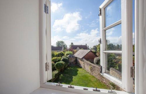 Charming Country House Nr Bath - Photo 18