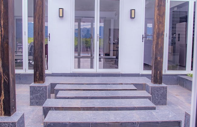 Lake Side Deluxe Villa - Photo 20