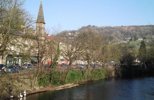 Hall Dale View near Matlock & Peak District - Photo 32