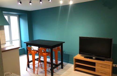 Appartement porte du cantal - Photo 1