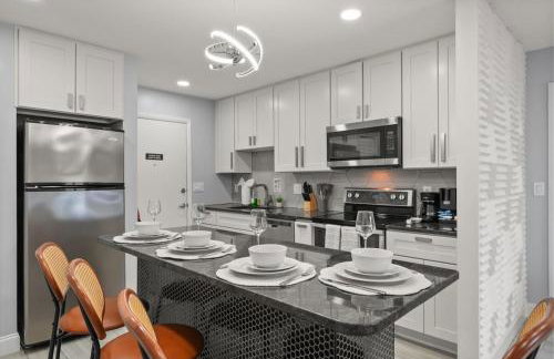 Modern Escape Near Lake Eola and Downtown Orlando - Foto 13