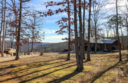 Bullfrog Bluff Mountain View Cabin with Deck! - Foto 43