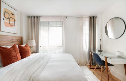 75-2A furnished 1BR W D Elev central park - Foto 3